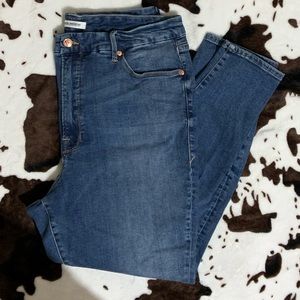 Good American Good Waist Jeans - Excellent Condition